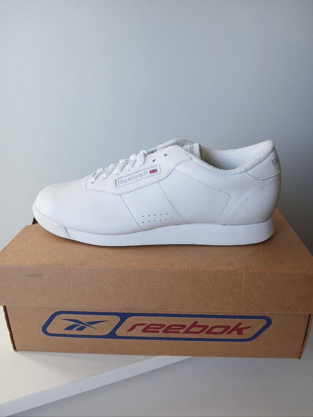 Reebok Princess Classic White Sole Women's 10 Running Sneaker Shoes Lace Up